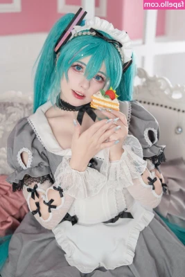 Saya Scarlet [ saya-scarlet ] - Rare 2 Video Bundle hitting your inboxes momentarily with