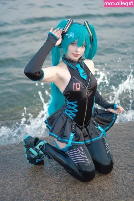 Saya Scarlet [ saya-scarlet ] - im a little tied up at the moment