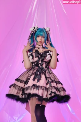 Saya Scarlet [ saya-scarlet ] - Feeling cute 🥺