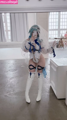 Saya Scarlet [ saya-scarlet ] - Sitting here thinking about what toy I am going to use to masturbate
