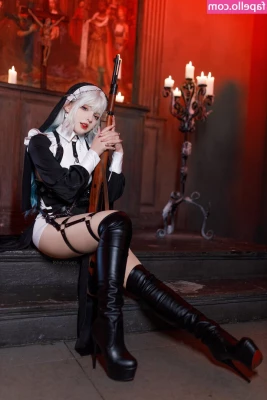 Saya Scarlet [ saya-scarlet ] - Can you ride my face while I stroke my hung cock?  Huge cumshot 💦