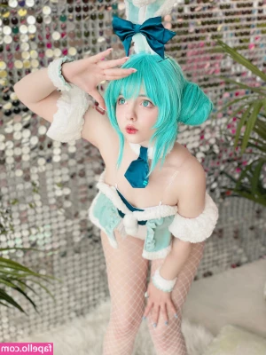 Saya Scarlet [ saya-scarlet ] - Who doesn t like a good tease