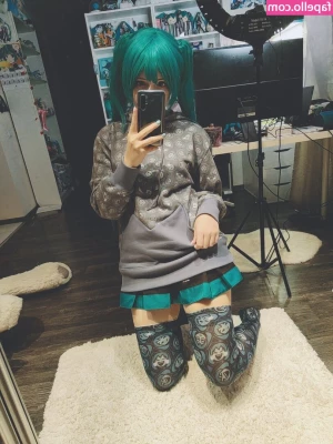 Saya Scarlet [ saya-scarlet ] - What kind of content do you guys want  Give me some suggestions