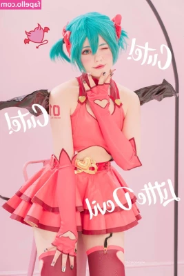 Saya Scarlet [ saya-scarlet ] - I hit a personal milestone today and I have officially been cigarette