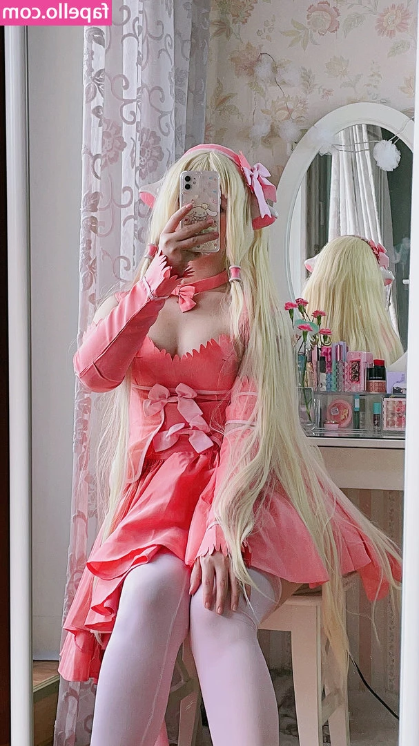 Saya Scarlet [ saya-scarlet ] - It s Frisky Friday  you know I m feeling all sorts of frisky