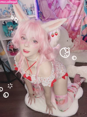 Saya Scarlet [ saya-scarlet ] - Hi sunshine 💋 I am wondering if there are any vegans among you