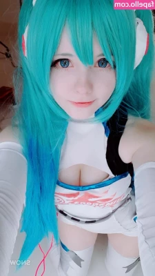 Saya Scarlet [ saya-scarlet ] - I taste so sweet! I bet you want to taste 😏