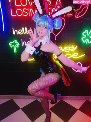 Saya Scarlet [ saya-scarlet ] - Austin Bundle Holly and Nikkiover 3 hours of content Tip  40 for full