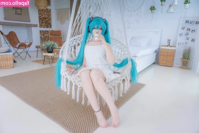 Saya Scarlet [ saya-scarlet ] - I have lots of pussy pics and a masturbation vid from this day :3 part 1