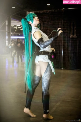 Saya Scarlet [ saya-scarlet ] - nylons, titties, and my favorite girly next to me can't get any