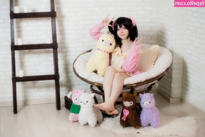 Saya Scarlet [ saya-scarlet ] - Whoops someone was coming   why wear panties when you could just pull