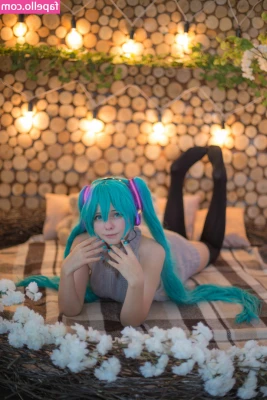 Saya Scarlet [ saya-scarlet ] - Peek a boo