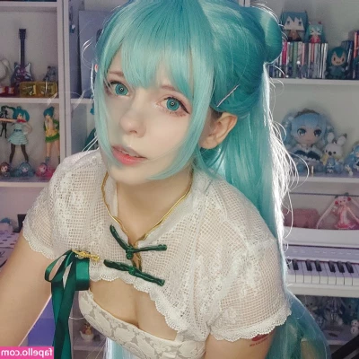 Saya Scarlet [ saya-scarlet ] - This is a clip from the full length video that will be in your DM if