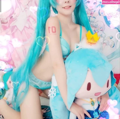Saya Scarlet [ saya-scarlet ] - Message me for sweet dreams