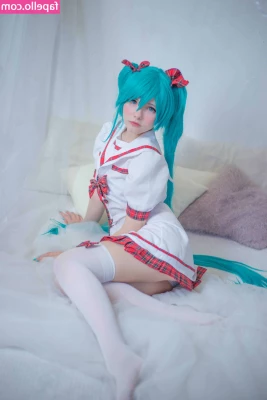 Saya Scarlet [ saya-scarlet ] - Come fuck me in the bath daddy