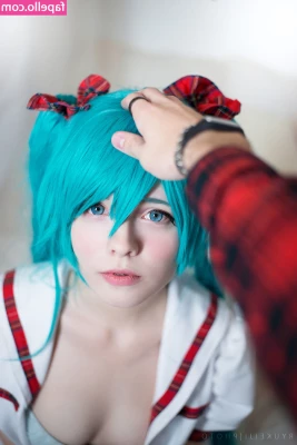 Saya Scarlet [ saya-scarlet ] - The last of the Water Dress with @evettesniche 😍 we're planning a