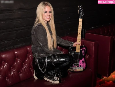 Avril Lavigne [ avril-lavigne ] - Will you join me, love?