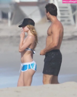 Avril Lavigne [ avril-lavigne ] - Hi again after defatin 3 clones im bak here posting love u all for