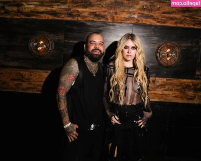 Avril Lavigne [ avril-lavigne ] - The Arrogant Bosses Get Tied, Footworshiped and Tickled! "What are