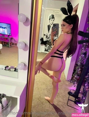 Paige Niemann [ paige-niemann ] - My bitch. My property. My wallet 🦮