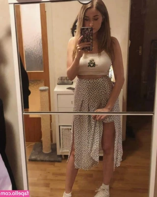 elina twich [ elina-twich ] - I’ll see you live at 6pm pacific 🎉🎉🥳  Let’s get flirty