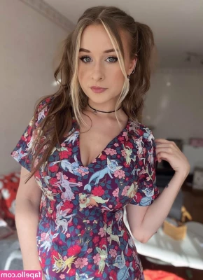 elina twich [ elina-twich ] - lil preview of a vid I’m sending out today to keep you company