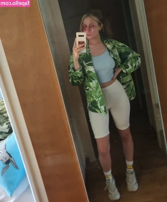 elina twich [ elina-twich ] - Fresh out the shower