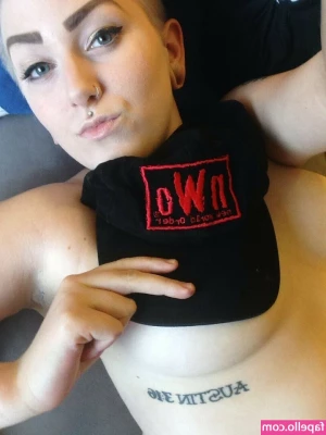 Allie Katch [ allie-katch ] - I’ll make you feel so good and so weak at the same time