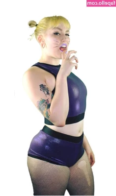 Allie Katch [ allie-katch ] - Missing the pink hair and tan