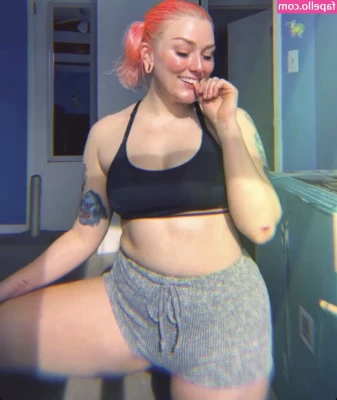 Allie Katch [ allie-katch ] - Tea anyone
