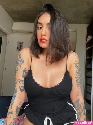 Vitoria Marcilio [ vitoria-marcilio ] - About to take a nice bath! 🛁❤️
