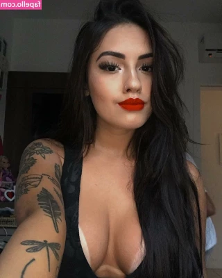 Vitoria Marcilio [ vitoria-marcilio ] - My dick was throbbing this morning