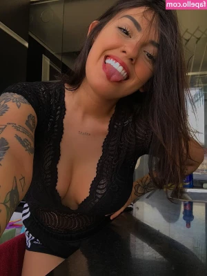 Vitoria Marcilio [ vitoria-marcilio ] - I wanted to share my roller blading experience tonight with you all