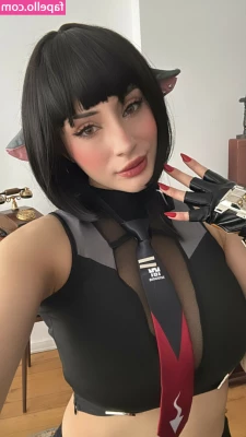 Athena Cosplay [ athena-cosplay ] - Any of you lovely guys want some custom content making? A naughty part 1