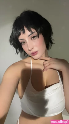 Athena Cosplay [ athena-cosplay ] - Should I take them off