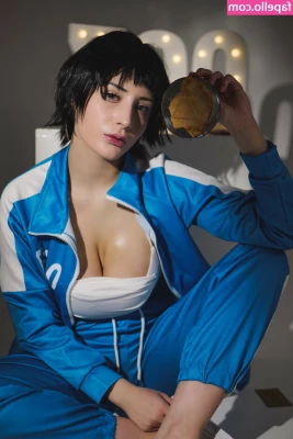 Athena Cosplay [ athena-cosplay ] - Want to join me in this steamy shower