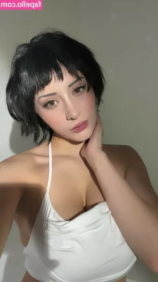 Athena Cosplay [ athena-cosplay ] - Obsessed with my body   Bet you wanna touch it