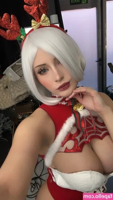 Athena Cosplay [ athena-cosplay ] - D is needed