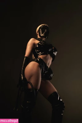 Athena Cosplay [ athena-cosplay ] - Feliz inicio de semana corazones