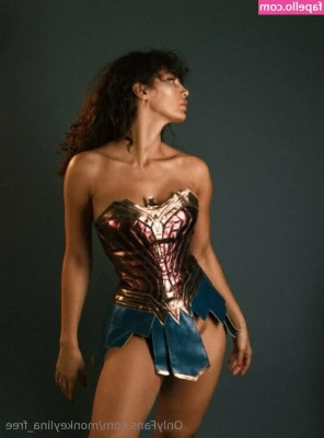 venus_in_jeans_free [ venus-in-jeans-free ] - Anyone else challenging themselves today   Overhead squats are one of