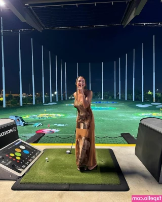 Paola Locatelli [ paola-locatelli ] - Sexting or videocall baby? 😈🔥