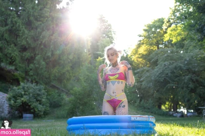 gladycesuicide - I don t have a light bulb till later  I really want to get naughty