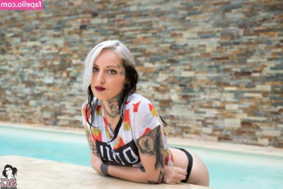 gladycesuicide - White slut