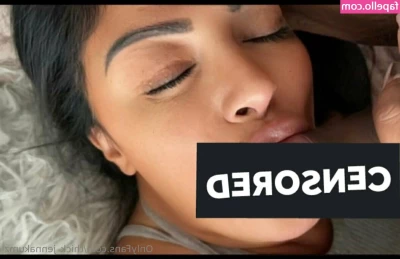 thickbaddie_jenna [ thickbaddie-jenna ] - Happy Valentines day loves   I m back  Check out the new subscription