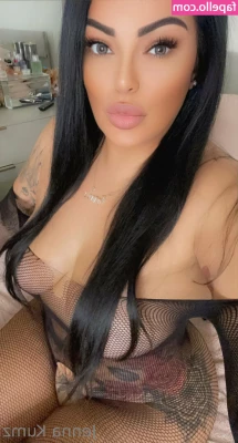 thickbaddie_jenna [ thickbaddie-jenna ] - Hot Fuck   I love how he fucks my juicy pussy
