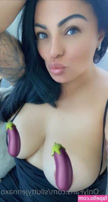 thickbaddie_jenna [ thickbaddie-jenna ] - Morning ❤️❤️❤️☕️