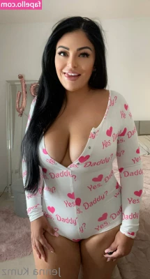 thickbaddie_jenna [ thickbaddie-jenna ] - How do you like the shape
