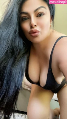 thickbaddie_jenna [ thickbaddie-jenna ] - Wild Flower     Nicola  My boudoir