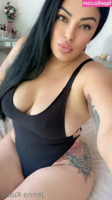 thickbaddie_jenna [ thickbaddie-jenna ] - Oh hey