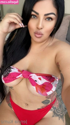 thickbaddie_jenna [ thickbaddie-jenna ] - I made it to the final round  Thank you all so much  One more round